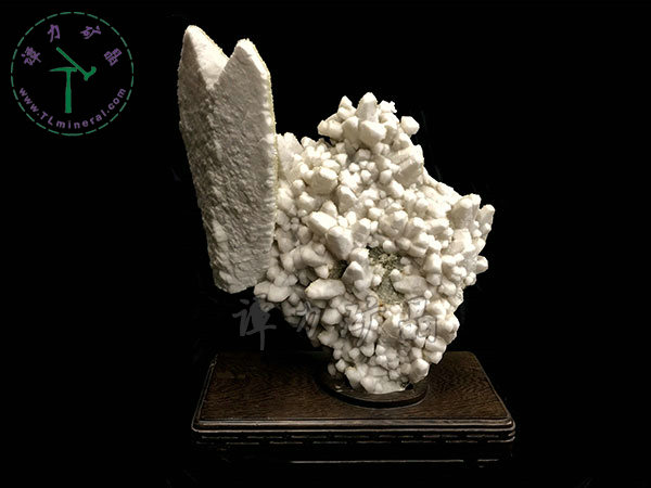 大燕尾雙晶-45x35x15cm----福建，三明